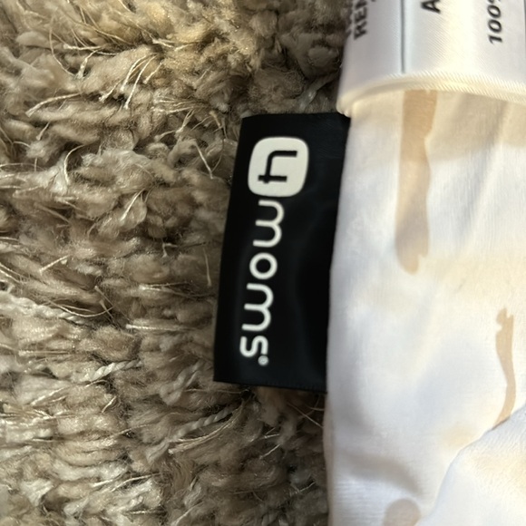 Reversible 4moms Mamaroo swing infant/newborn insert. - Picture 3 of 3